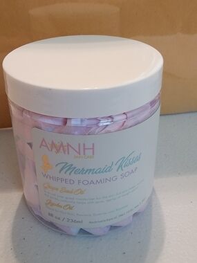 Mermaid Kisses Whipped Foaming Soap.